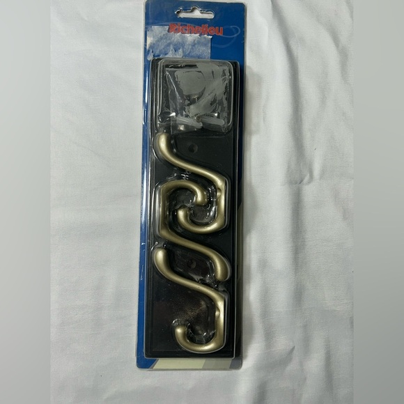 Richelieu Utility Hangers Wall Mounted - Picture 2 of 7